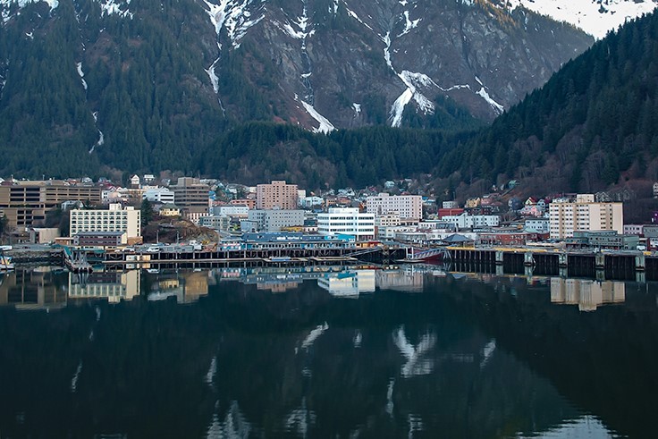 Alaska Marijuana Control Board Considers Allowing Outside Investment in Testing Facilities